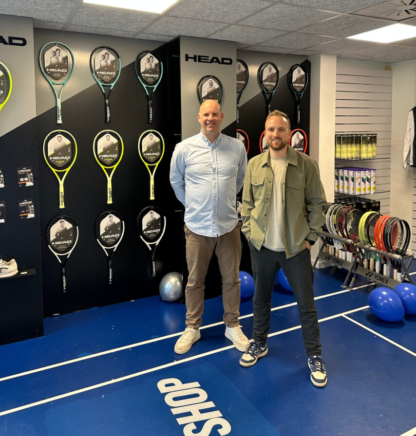 Tennisshoppen Proshop på Frederiksberg med ketchere, sko og udstyr til tennisspillere.
